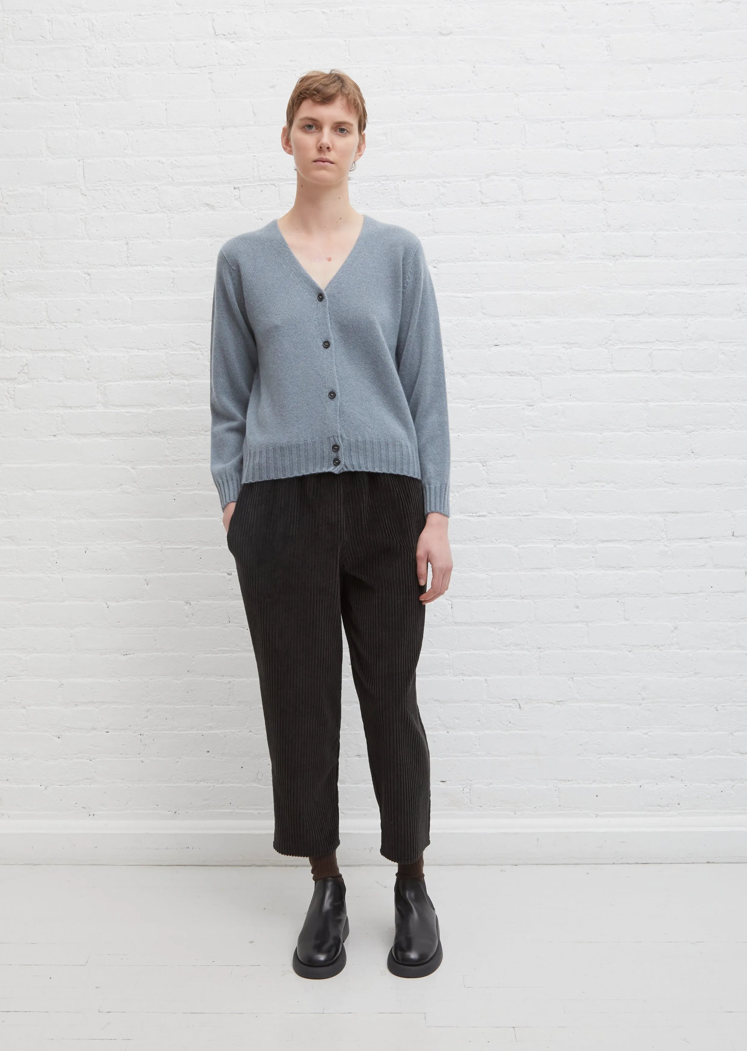 Cashmere Seamless V Neck Cardigan — Twist Harbor