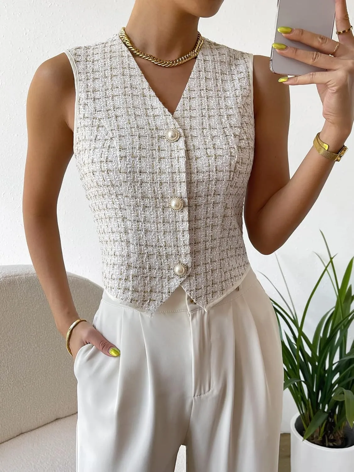 SweatyRocks Women's Elegant Plaid Print Sleeveless V Neck Button Down Blazer Vest Jacket