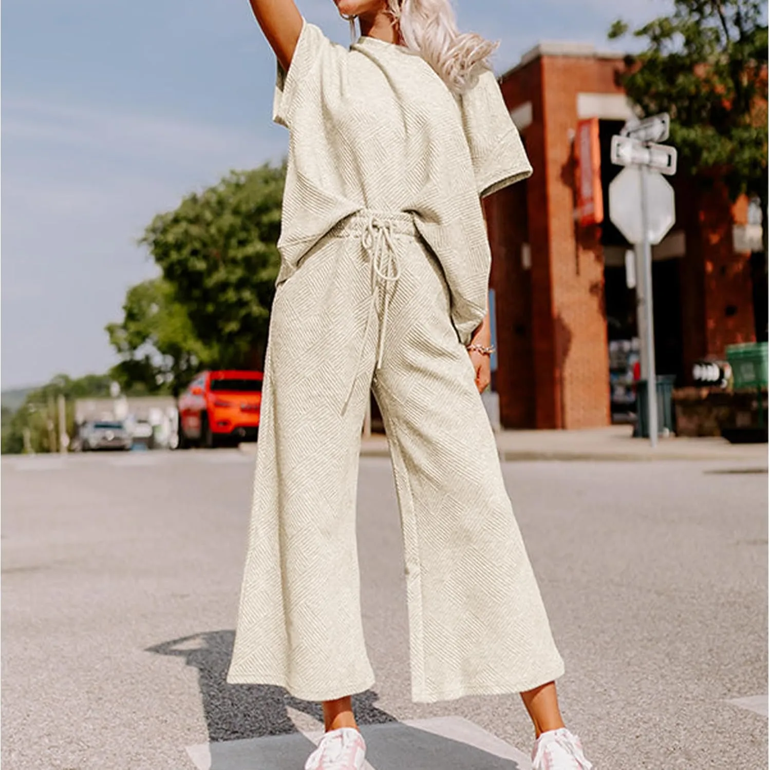 Women's 2 Piece Outfits Textured Sweatsuit 3/4 Batwing Sleeve Crew Neck Pullover Top Wide Leg Pant Tracksuit Set