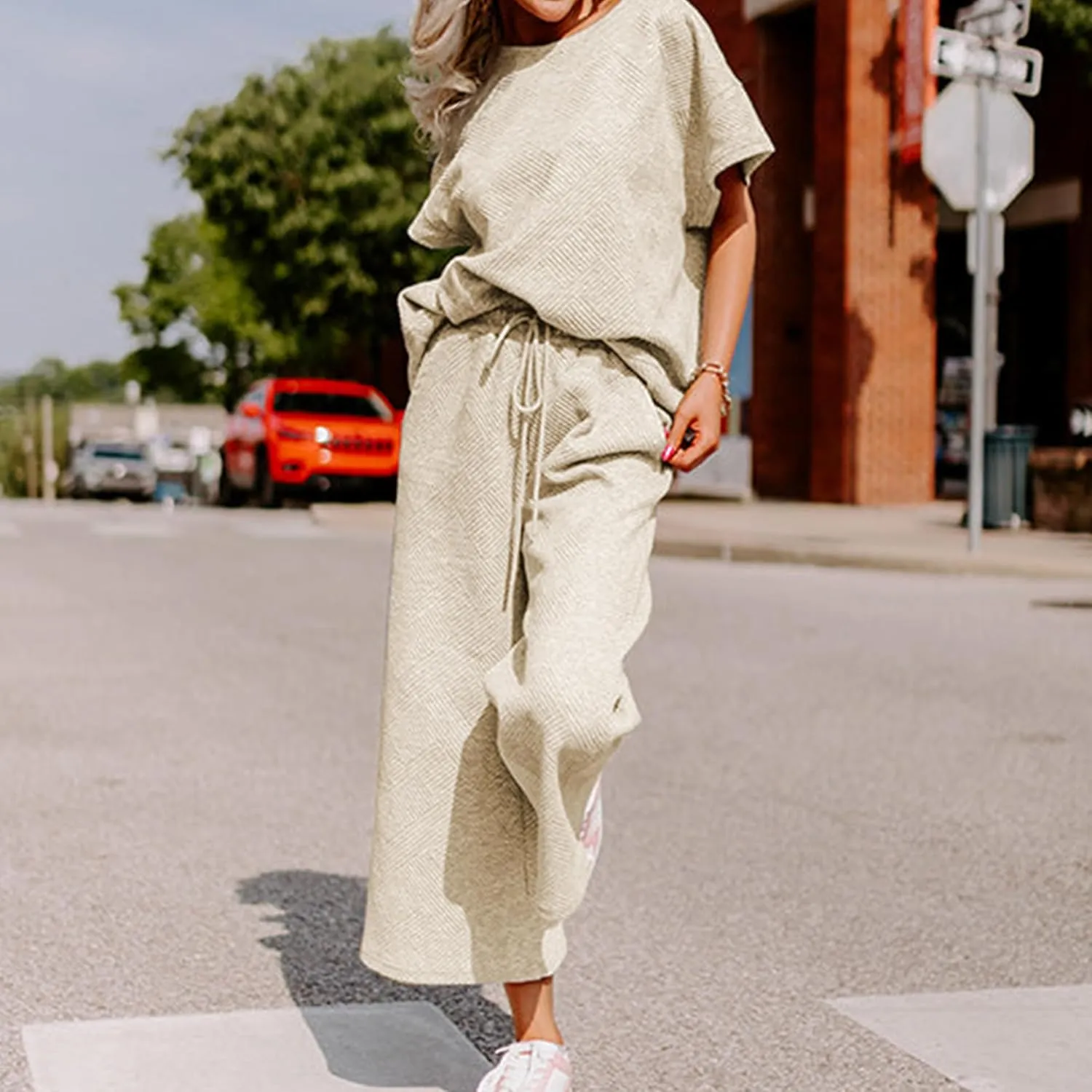 Women's 2 Piece Outfits Textured Sweatsuit 3/4 Batwing Sleeve Crew Neck Pullover Top Wide Leg Pant Tracksuit Set